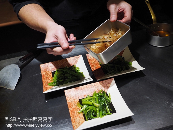 【食記】台北信義。捷運市政府站：乾杯 季月鐵板懷石(新光三越A4)＠經典伊萬里鐵板燒套餐