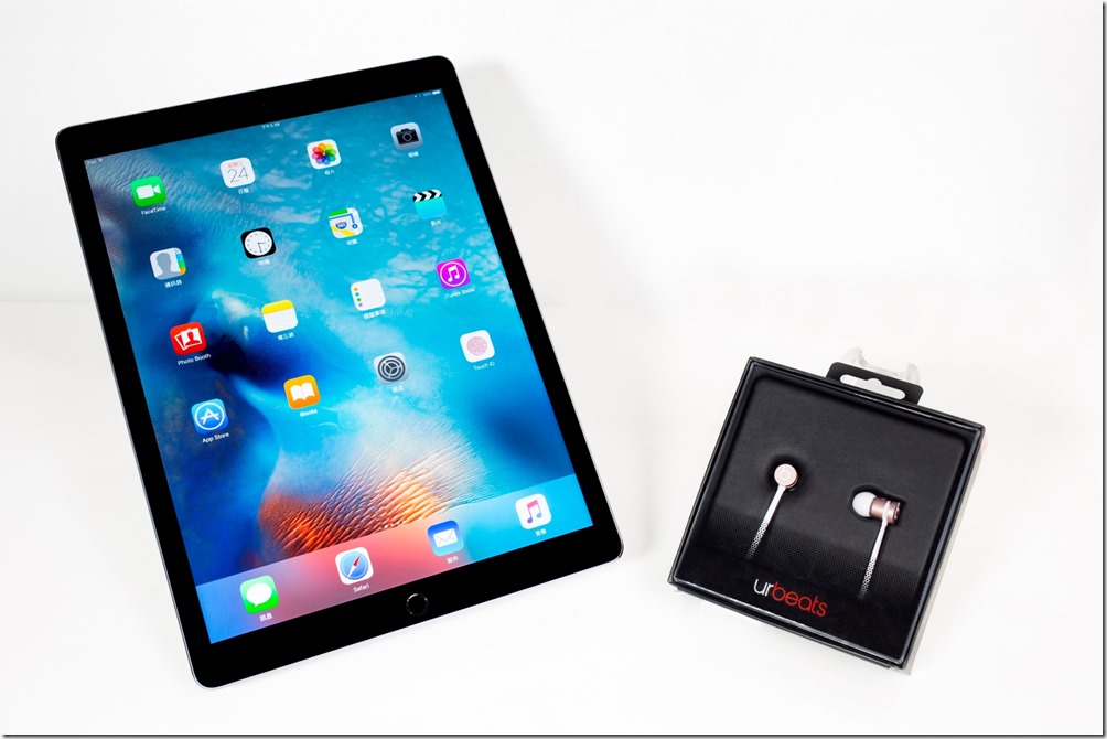 【新聞照片】德誼數位228連假「好蘋再加碼」購買 iPad Pro 128G (WiFi4G) 系列機種即可享有urBeats In Ear 耳機特定款方案