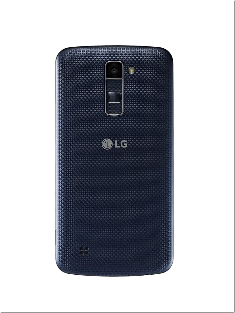 LG K10搭載1,300萬畫素主鏡頭，透過輕點即拍與快速對焦功能，即使正在溜滑板或騎腳踏車移動中，也能輕易捕捉精采瞬間。