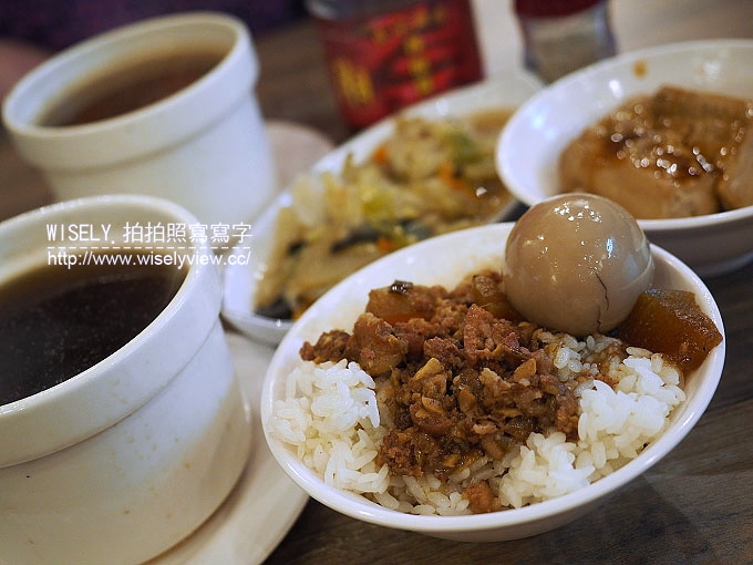 【食記】台北大同。捷運大橋頭站：(大稻埕)大胖張＠冬瓜魯肉飯、燉湯
