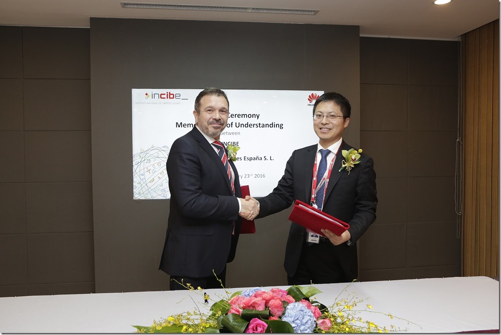 【HUAWEI】華為西班牙分公司CEO金詠和INCIBE局長Miguel Rego出席簽約儀式