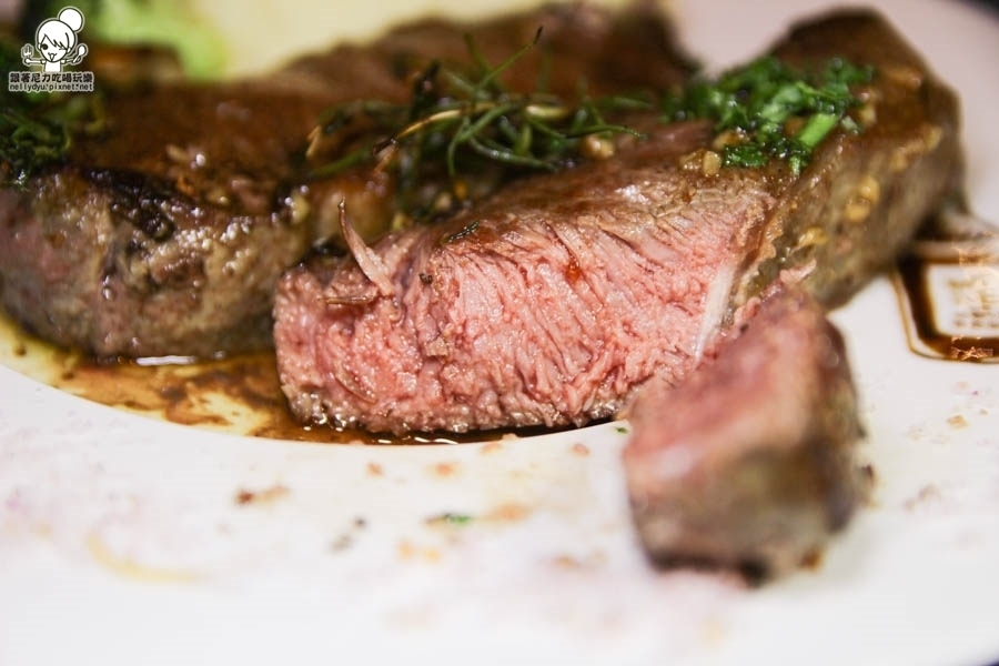 Booking書店 漫畫書店 複合式餐廳 (33 - 50).jpg