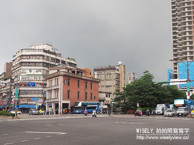 【遊記】台北市。萬華區：Starbucks 星巴克咖啡「艋舺門市」＠捷運龍山寺站附近的林家古宅