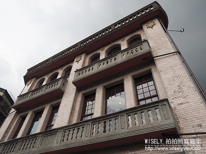 【遊記】台北市。萬華區：Starbucks 星巴克咖啡「艋舺門市」＠捷運龍山寺站附近的林家古宅