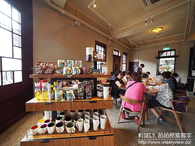 【遊記】台北市。萬華區：Starbucks 星巴克咖啡「艋舺門市」＠捷運龍山寺站附近的林家古宅