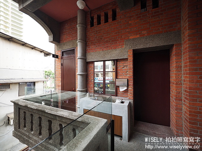 【遊記】台北市。萬華區：Starbucks 星巴克咖啡「艋舺門市」＠捷運龍山寺站附近的林家古宅