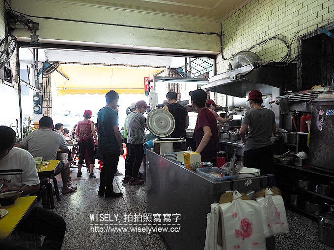 【食記】高雄前金。捷運市議會站：七賢鴨肉飯專賣店＠近一甲子的懷舊美味，在地人推薦美食