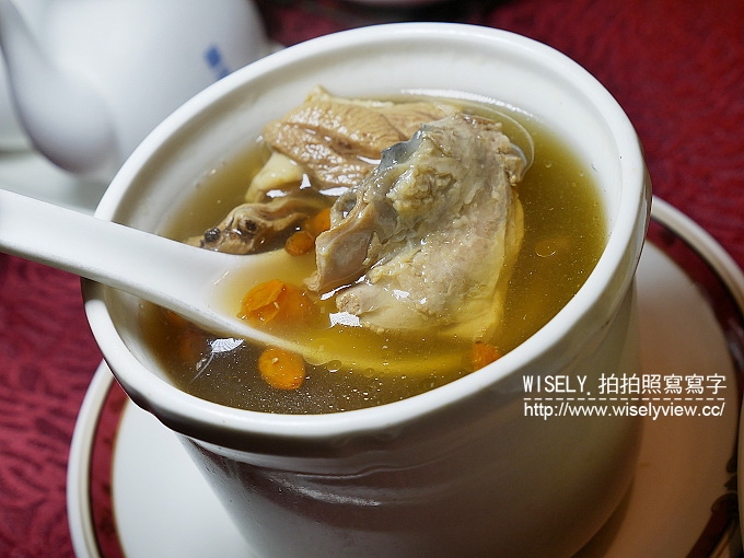 【食記】台北中正。捷運台北車站：台北凱撒大飯店-王朝餐廳＠午間限定港式飲茶(必吃推薦)