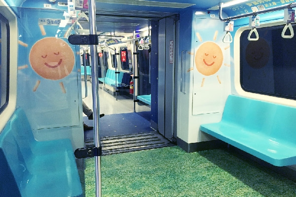 麥當勞愛的報報-捷運廣告創意包廂