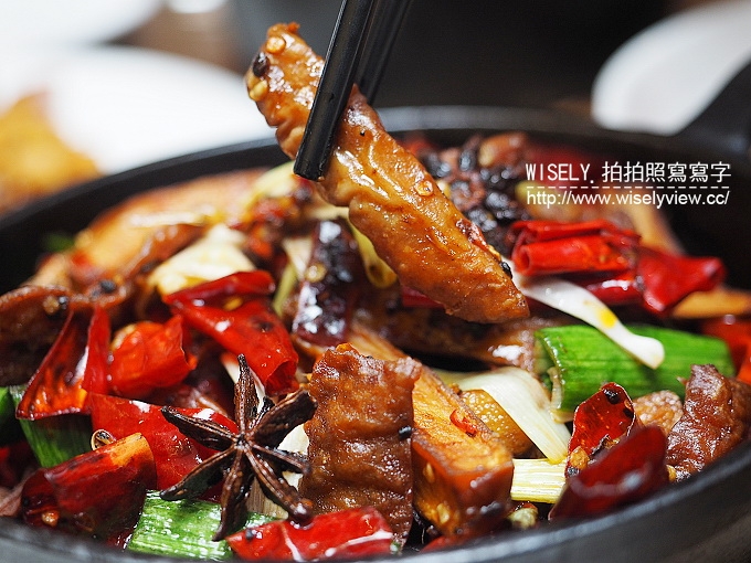 【食記】台北大安。捷運忠孝敦化站：開飯川食堂(敦化店)＠台北聚餐好去處，新味川菜超下飯