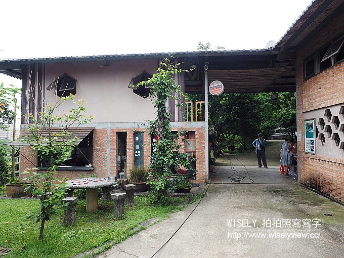 【遊記】新北市。三芝鄉：牧蜂農場＠特色金針花田小秘境，還有天然風味蜂蜜茶~(交通方式)