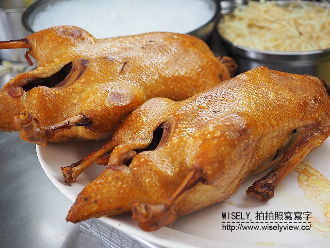 【食記】高雄前金。捷運市議會站：七賢鴨肉飯專賣店＠近一甲子的懷舊美味，在地人推薦美食