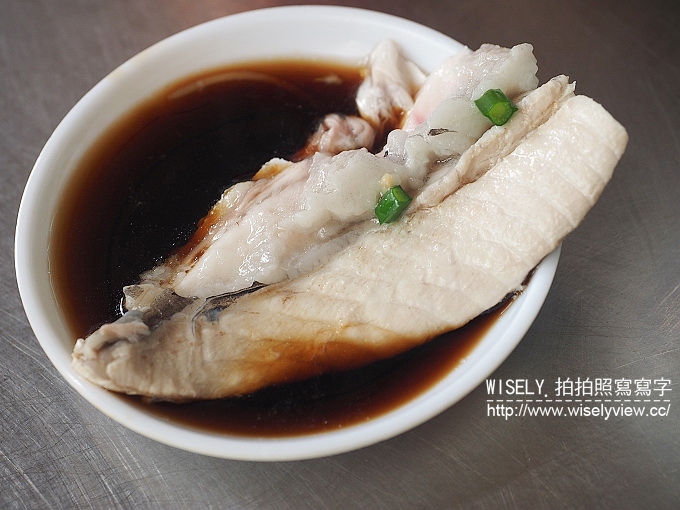 【食記】台南市。中西區：國華街肉燥飯＠美味可口肉燥飯配肥美虱目魚肚，超正點！