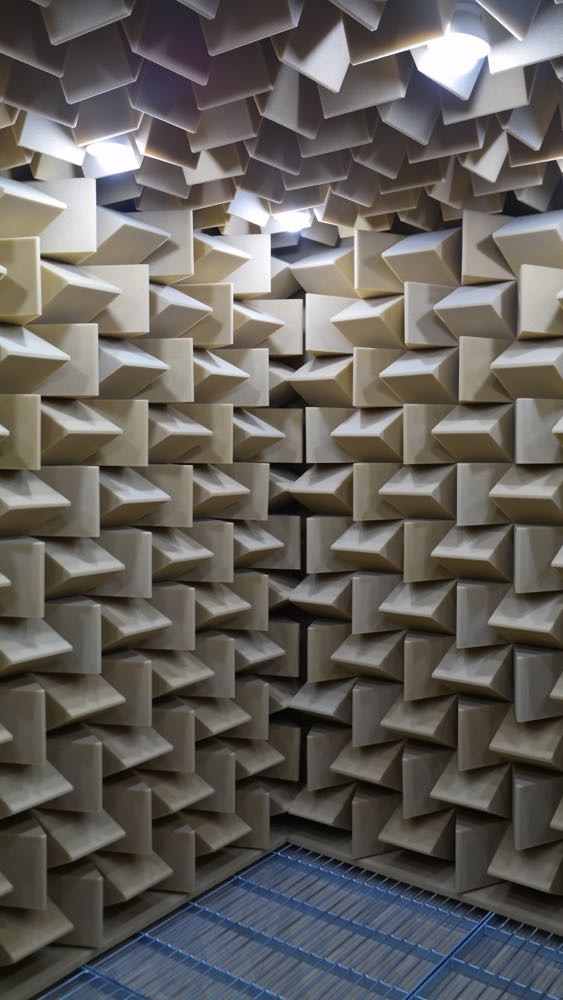 09_Anechoic_Chamber
