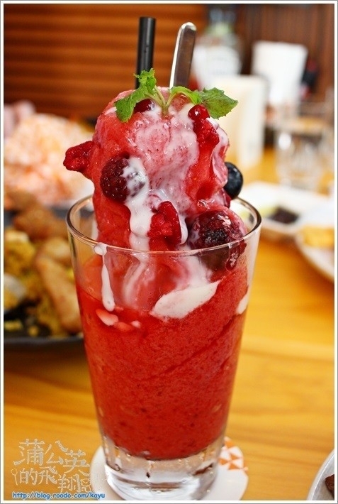 20160603-SecondFloor42莓果冰沙