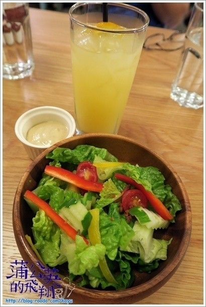 150706-大口吃手創漢堡22