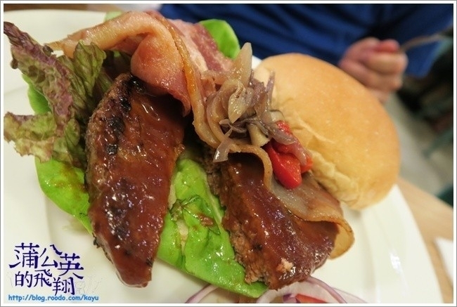 150706-大口吃手創漢堡30