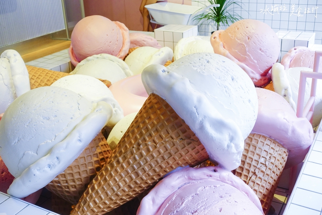台中拍照景點,冰淇淋拍照景點,台中冰淇淋泳池,台中冰淇淋餐廳,台中聚會餐廳,台中下午茶,台中一日遊,台中好吃,台中好玩,台中景點,i'mtalato