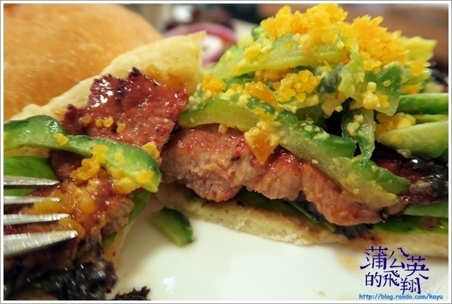 150706-大口吃手創漢堡34