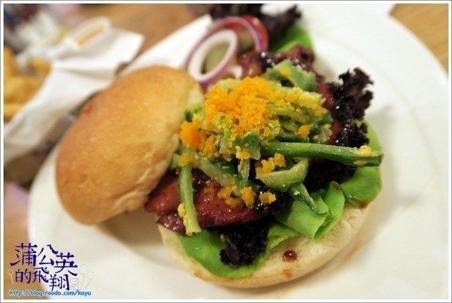 150706-大口吃手創漢堡33