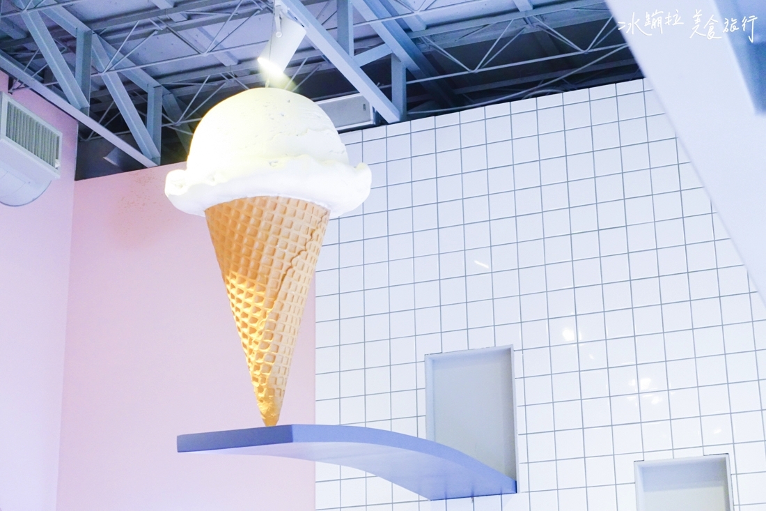 台中拍照景點,冰淇淋拍照景點,台中冰淇淋泳池,台中冰淇淋餐廳,台中聚會餐廳,台中下午茶,台中一日遊,台中好吃,台中好玩,台中景點,i'mtalato