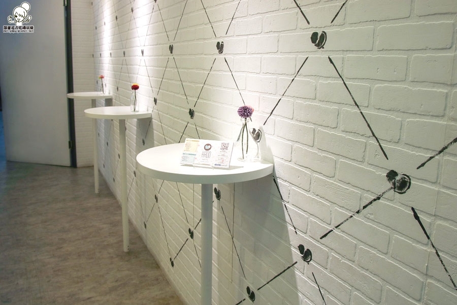 1472214386-3647551612