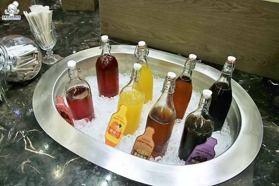 1471695289-3643650716