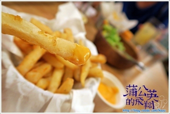 150706-大口吃手創漢堡27