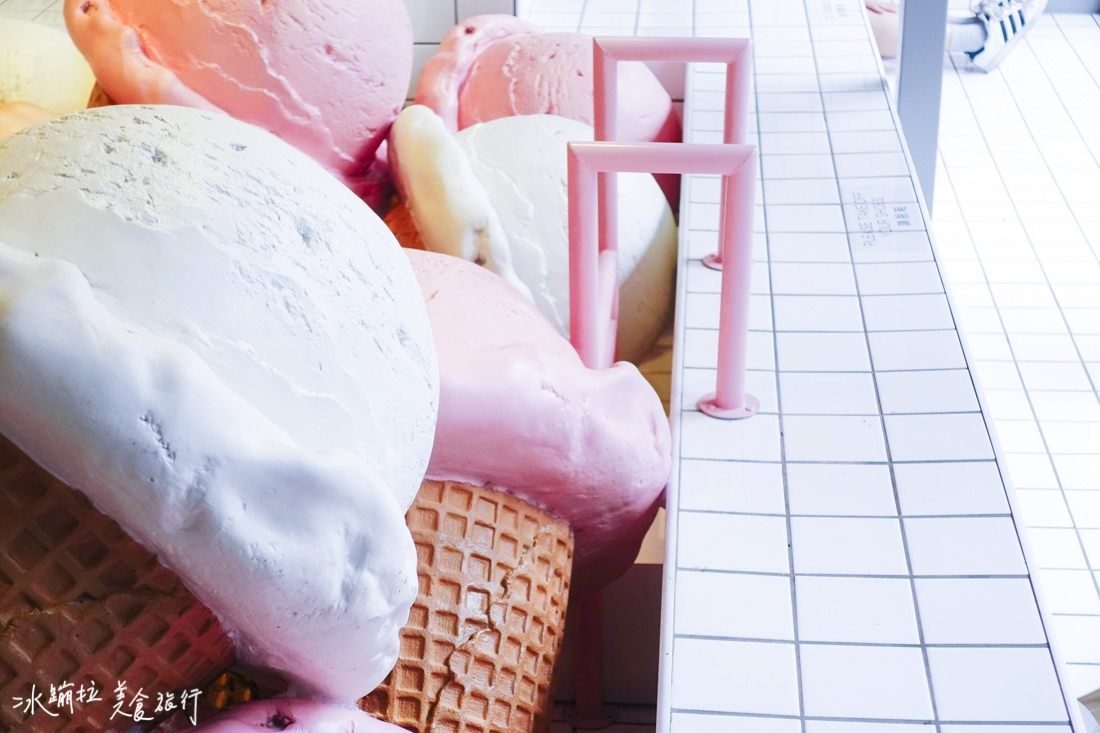 台中拍照景點,冰淇淋拍照景點,台中冰淇淋泳池,台中冰淇淋餐廳,台中聚會餐廳,台中下午茶,台中一日遊,台中好吃,台中好玩,台中景點,i'mtalato