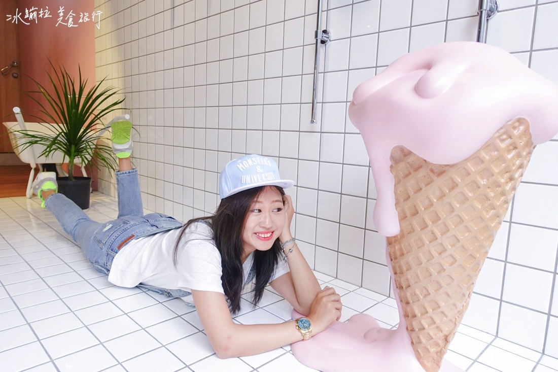 台中拍照景點,冰淇淋拍照景點,台中冰淇淋泳池,台中冰淇淋餐廳,台中聚會餐廳,台中下午茶,台中一日遊,台中好吃,台中好玩,台中景點,i'mtalato
