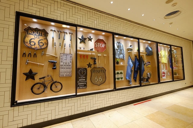 SHIN KONG MITSUKOSHI