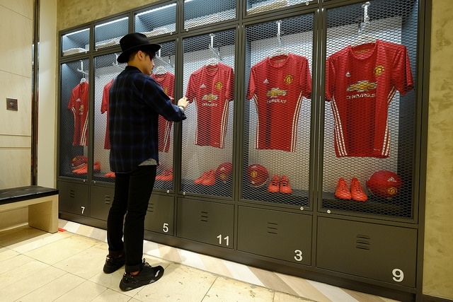 SHIN KONG MITSUKOSHI