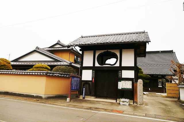 21576412721_b7ce5cbda9_z