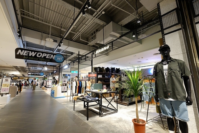 SHIN KONG MITSUKOSHI