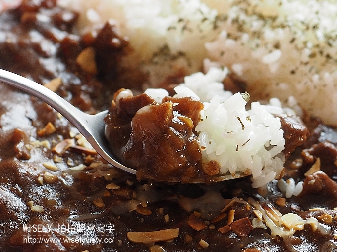 【食記】台北中正。捷運古亭站：Love; Café (咖啡輕食簡餐)＠從白天到深夜，牯嶺街裡的情感味蕾出口