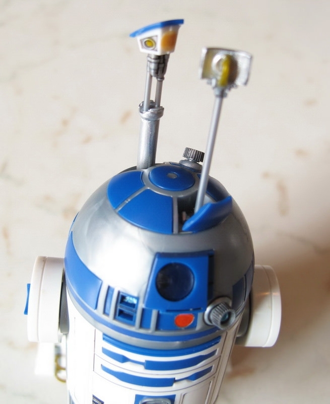 R2d2-12