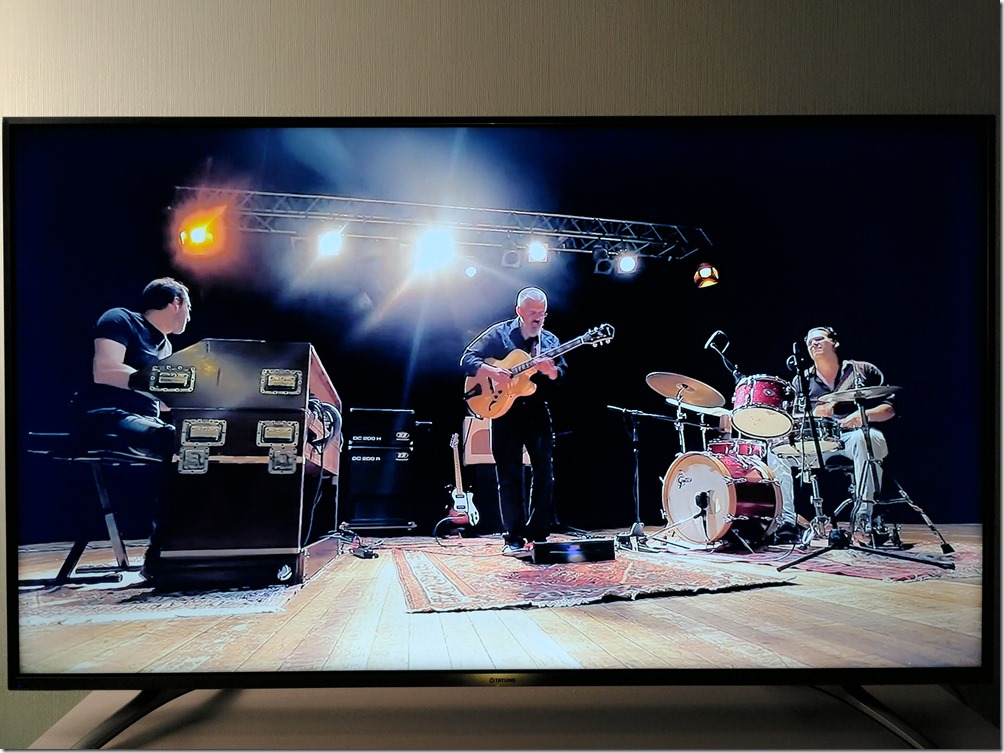 P_20161005_185639_vHDR_On