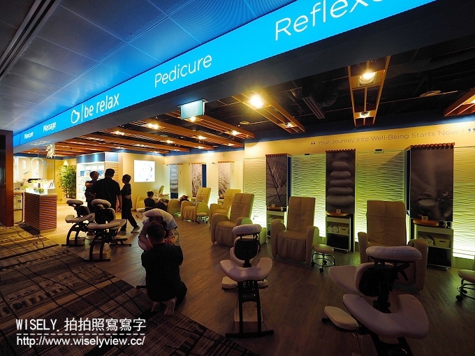 《新加坡樟宜機場第一航廈：轉機體驗與方便設施》搭乘廉航捷星航空JETSTAR輕鬆玩峇里島