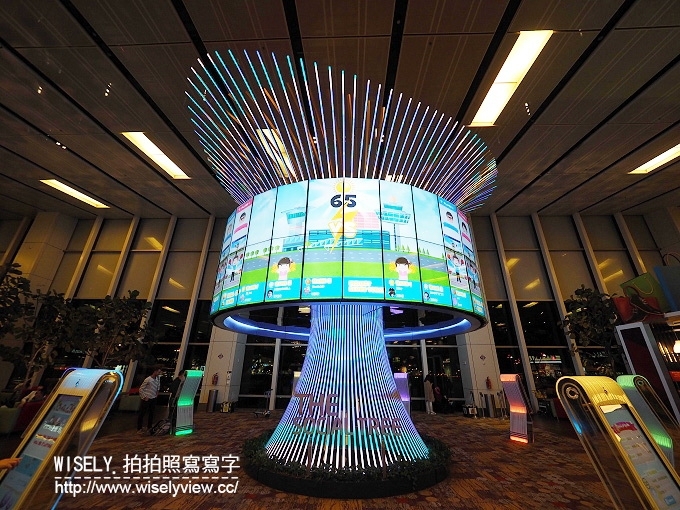 《新加坡樟宜機場第一航廈：轉機體驗與方便設施》搭乘廉航捷星航空JETSTAR輕鬆玩峇里島