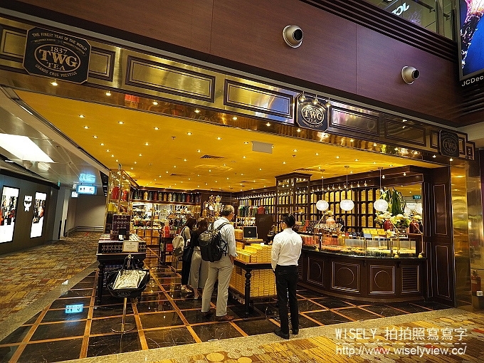 《新加坡樟宜機場第一航廈：轉機體驗與方便設施》搭乘廉航捷星航空JETSTAR輕鬆玩峇里島