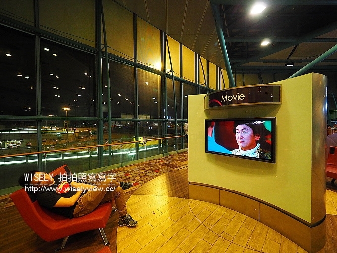 《新加坡樟宜機場第一航廈：轉機體驗與方便設施》搭乘廉航捷星航空JETSTAR輕鬆玩峇里島