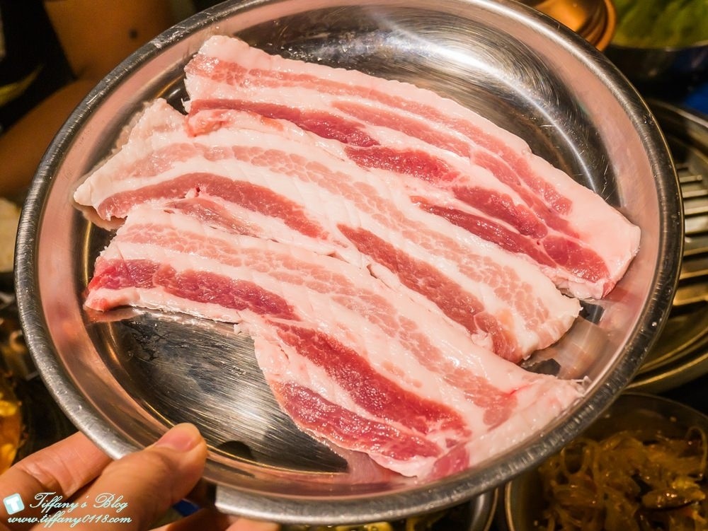 [美食‧台北]笨豬跳烤肉京華城店/韓式汽油桶烤肉適合親子嘗鮮(Bungy Jump Korean BBQ)