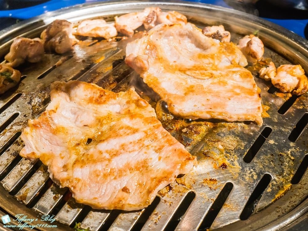 [美食‧台北]笨豬跳烤肉京華城店/韓式汽油桶烤肉適合親子嘗鮮(Bungy Jump Korean BBQ)