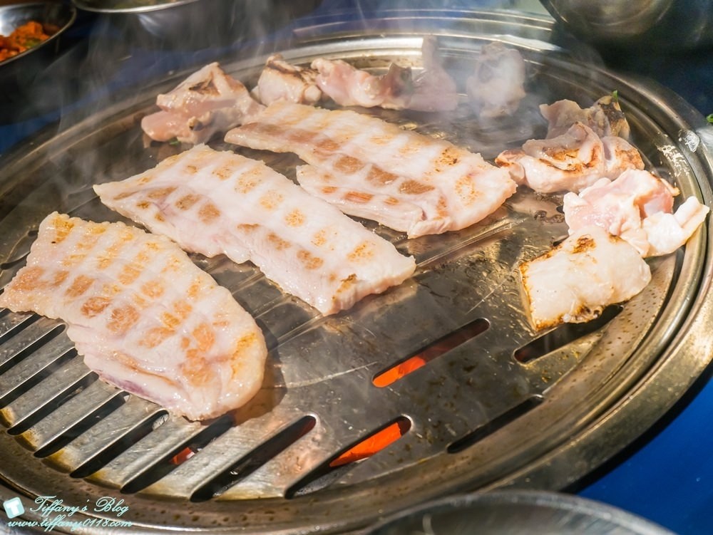 [美食‧台北]笨豬跳烤肉京華城店/韓式汽油桶烤肉適合親子嘗鮮(Bungy Jump Korean BBQ)