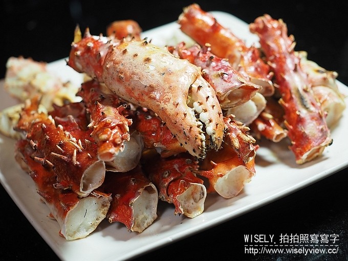 《台北市松山區。捷運板南線。忠孝敦化站美食》熊老大日式炭燒＠東區市民大道吃到飽，帝王蟹／黑毛牛／松阪豬／羊小排／壽司／刺身