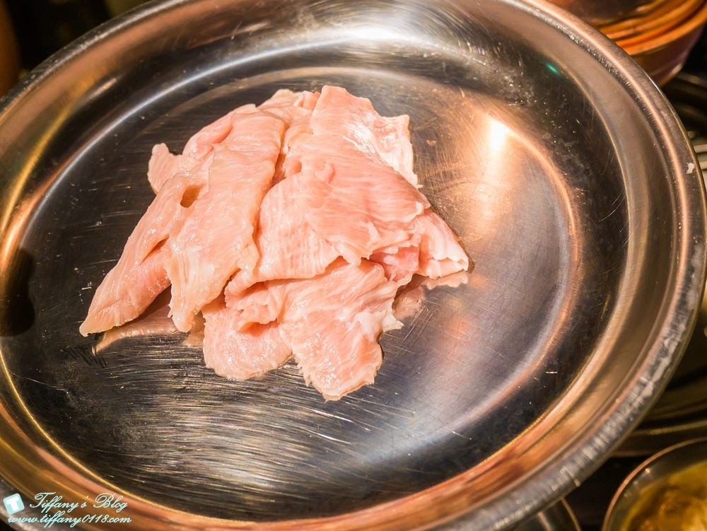 [美食‧台北]笨豬跳烤肉京華城店/韓式汽油桶烤肉適合親子嘗鮮(Bungy Jump Korean BBQ)