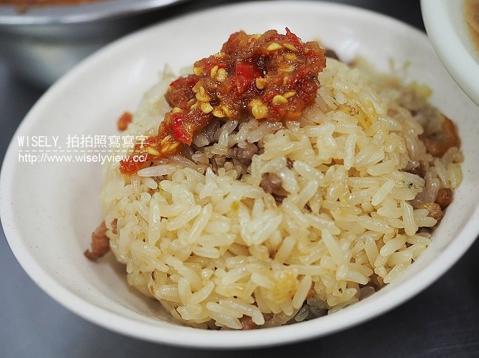 《台北市松山區。松山新店線。捷運松山站美食》饒河街夜市美食@生蠔哥(百元海鮮燒烤)、小明冰果室(雪花冰&燒麻糬)、東發號(百年油飯&肉羹&蚵仔麵線) 《台北市松山區。松山新店線。捷運松山站美食》饒河街夜市美食@生蠔哥(百元海鮮燒烤)、小明冰果室(雪花冰&燒麻糬)、東發號(百年油飯&肉羹&蚵仔麵線)