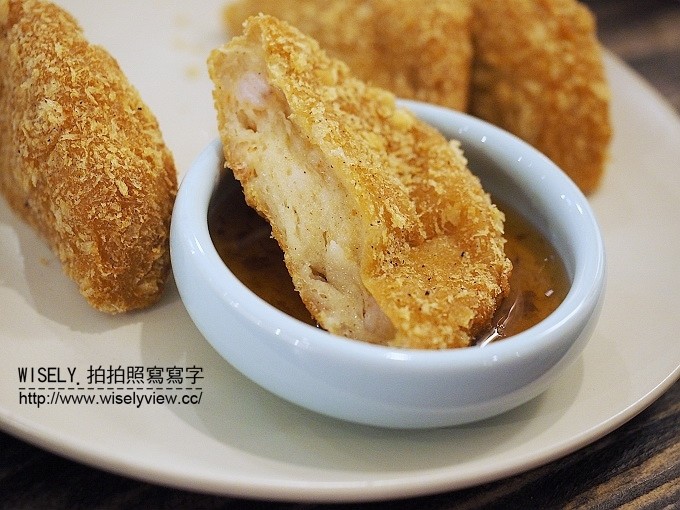 《台北市中山區。淡水信義線。捷運中山站美食》湄泰廚房～湯麵河粉優於飯食，環境佳價略高