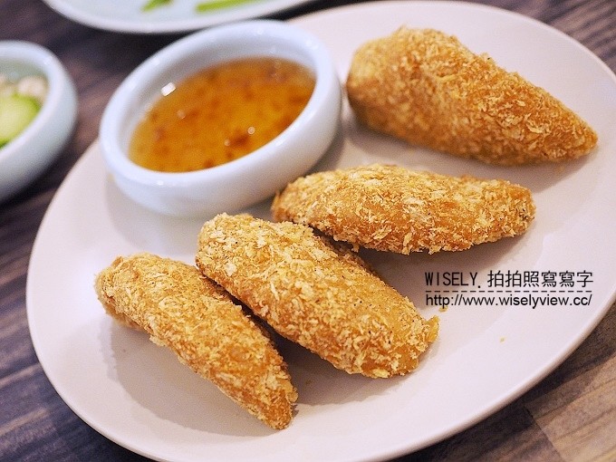 《台北市中山區。淡水信義線。捷運中山站美食》湄泰廚房～湯麵河粉優於飯食，環境佳價略高