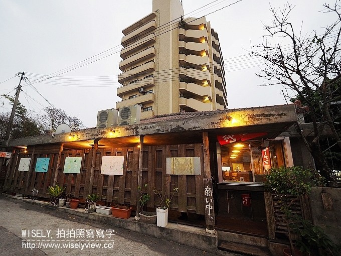 《日本沖繩自由行。景點／美食／祭典／購物／住宿 3-2》山の茶屋樂水／玉城燒、糸滿漁民食堂、八重瀨公園／中本鮮魚店、自衛隊知念屯地／知念岬公園／Café Curcuma、鐘乳石洞Cave Café／Okinawa World、琉球新麺 通堂、萬國屋民泊(Airbnb)、國際通屋台村